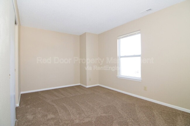 Building Photo - 76 Snowflake Cir