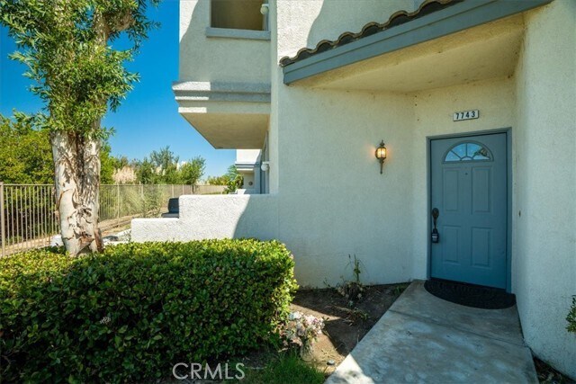 Building Photo - 7743 E Viewrim Dr