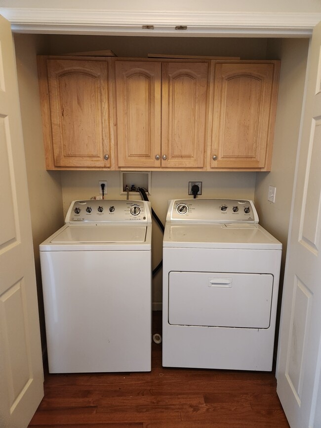 Building Photo - 28 Holler Rd