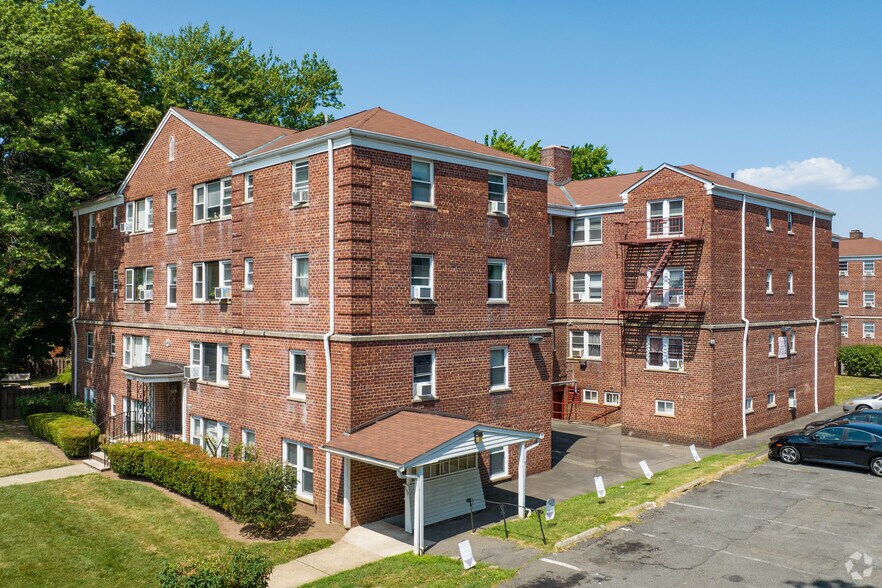 Edgar Gardens 249 W Jersey Ave Elizabeth NJ 07202 Apartment Finder