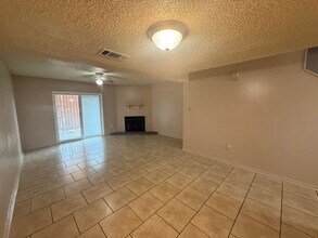 Building Photo - 8911-8921 GSRI Ave