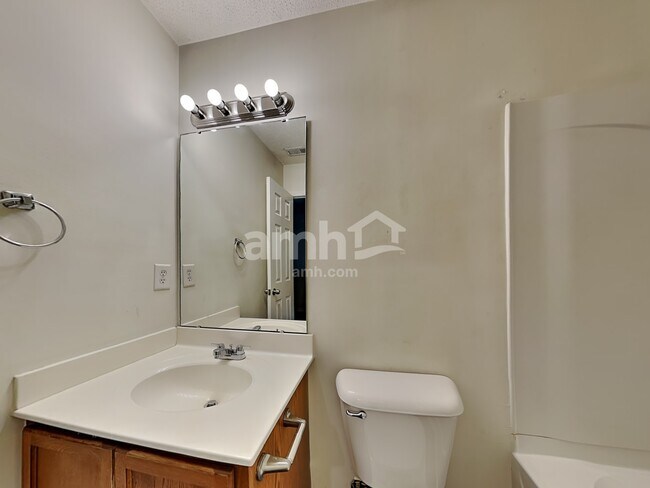 Building Photo - 3742 Mountain Brook Cir