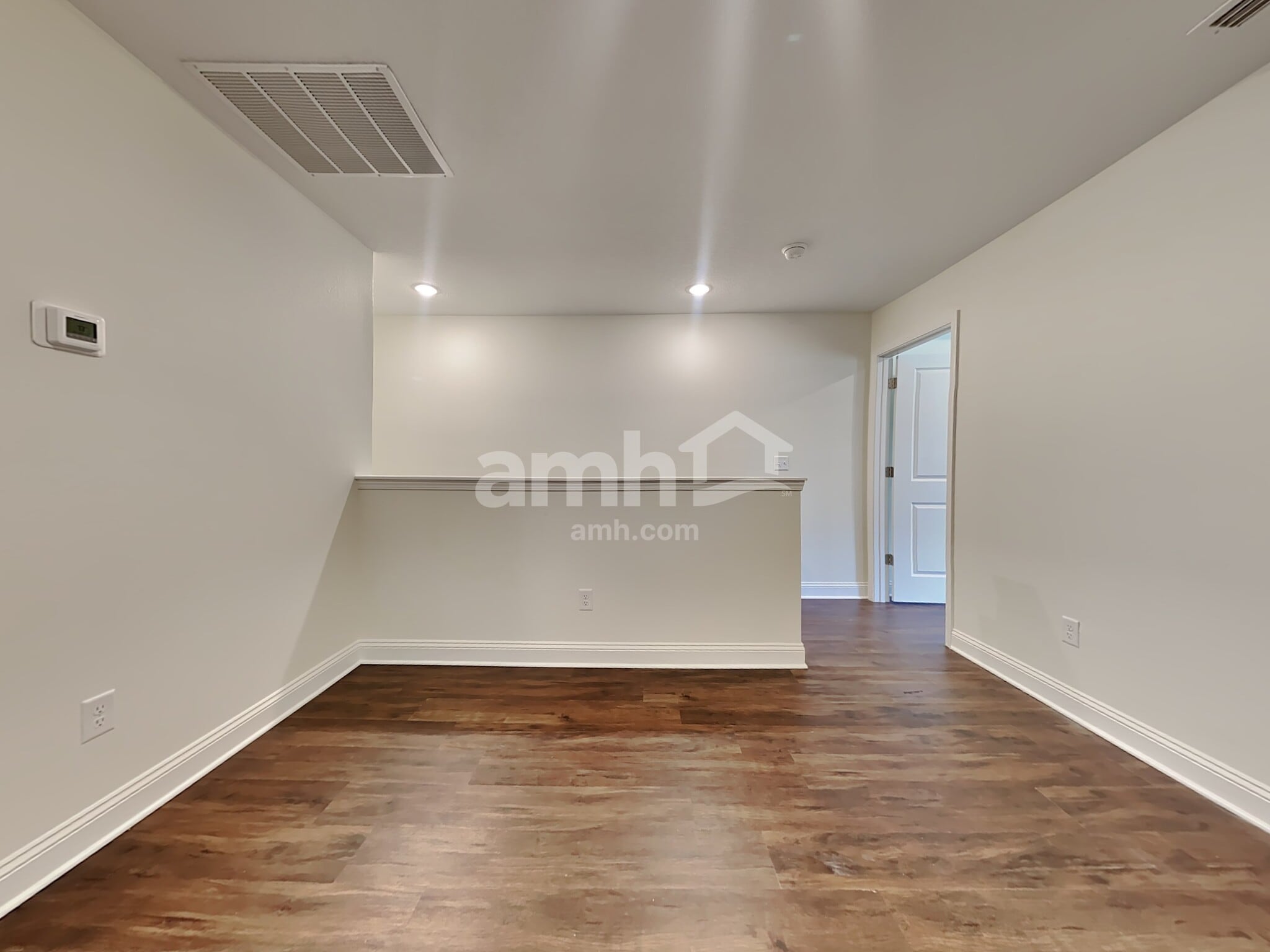 Building Photo - 283 Banyan Frst Dr