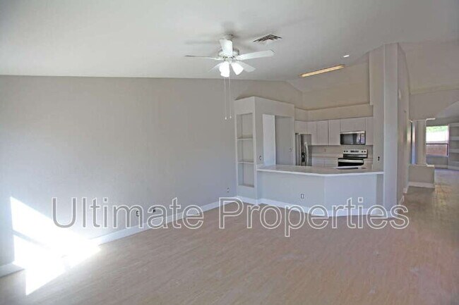 Building Photo - 5125 N 78th Dr