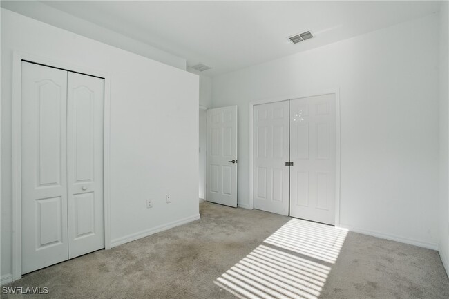 Building Photo - 1767 Alameda Dr