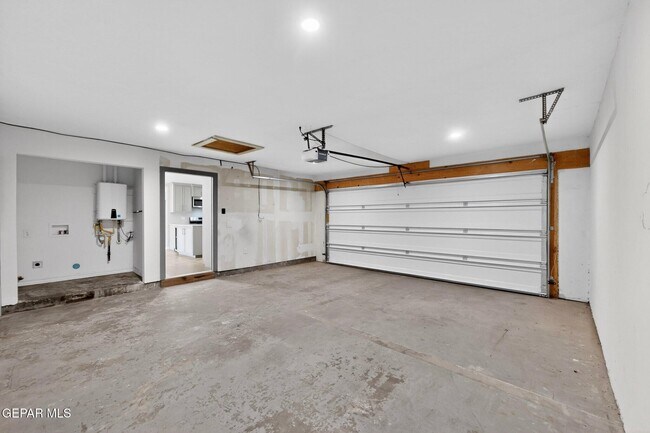 Building Photo - 3202 Killkenny St