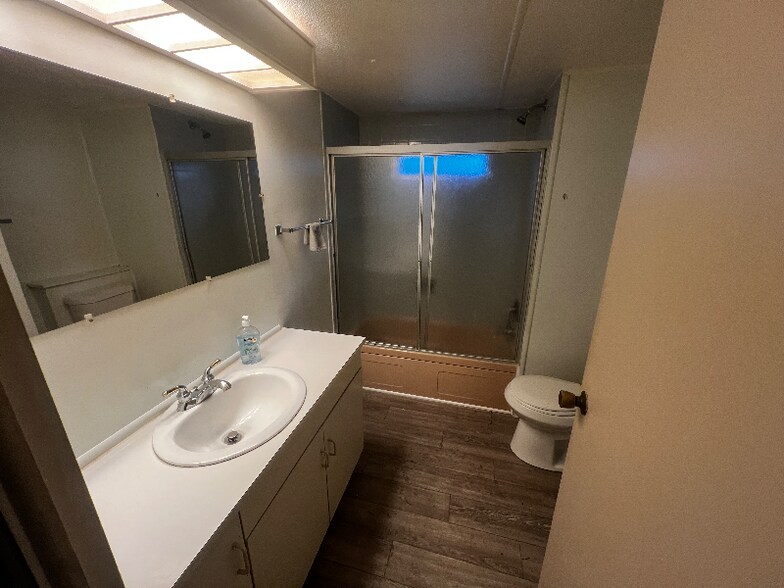 Building Photo - 38748 Calumet Ave