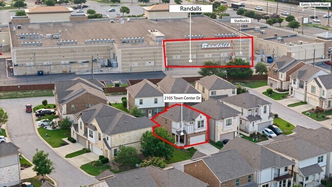 Building Photo - 2105 Town Centre Dr