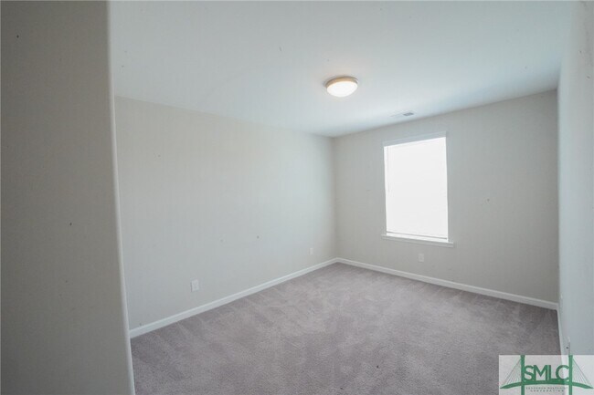 Building Photo - 165 Greyfield Cir