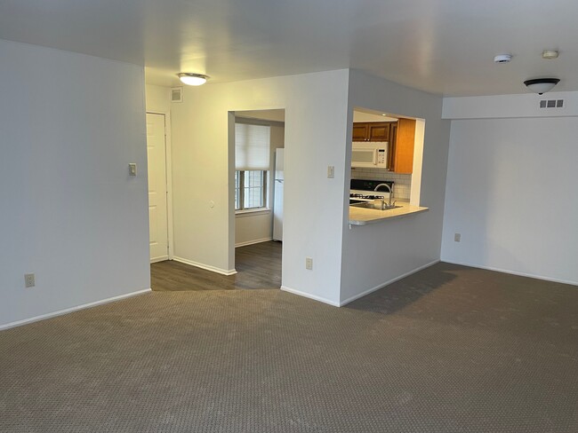 Building Photo - 201 Society Pl