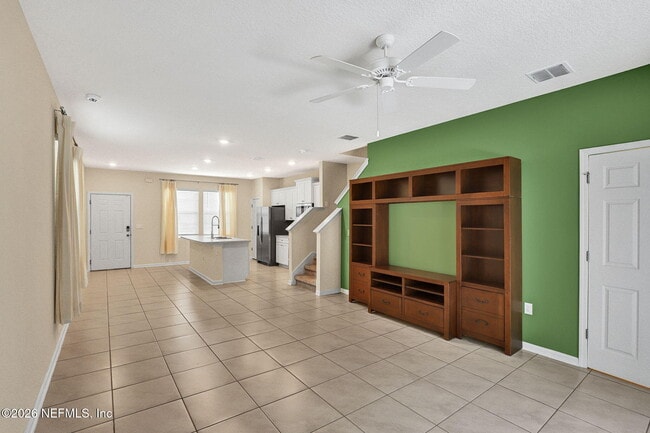 Building Photo - 156 Whispering Brk Dr