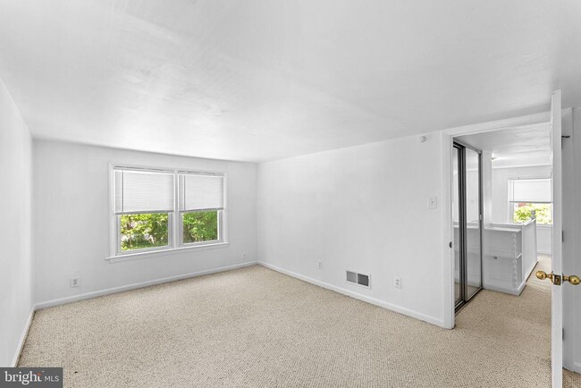 Building Photo - 3103 Plyers Mill Rd