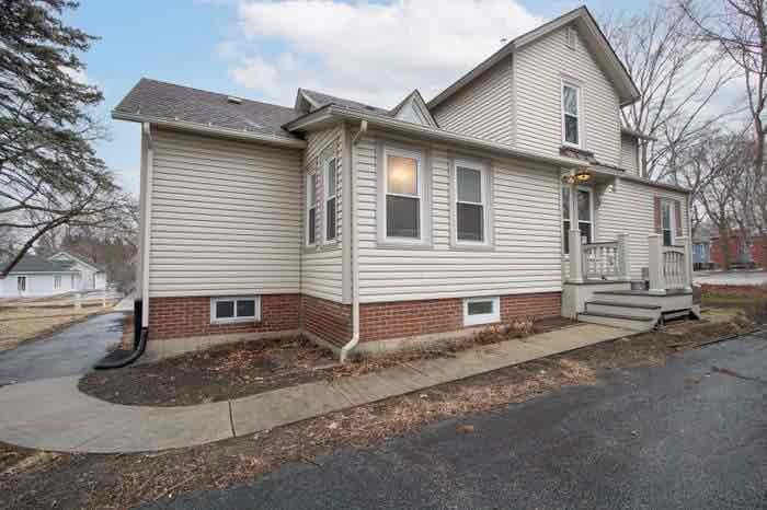 Building Photo - 320 W Main St