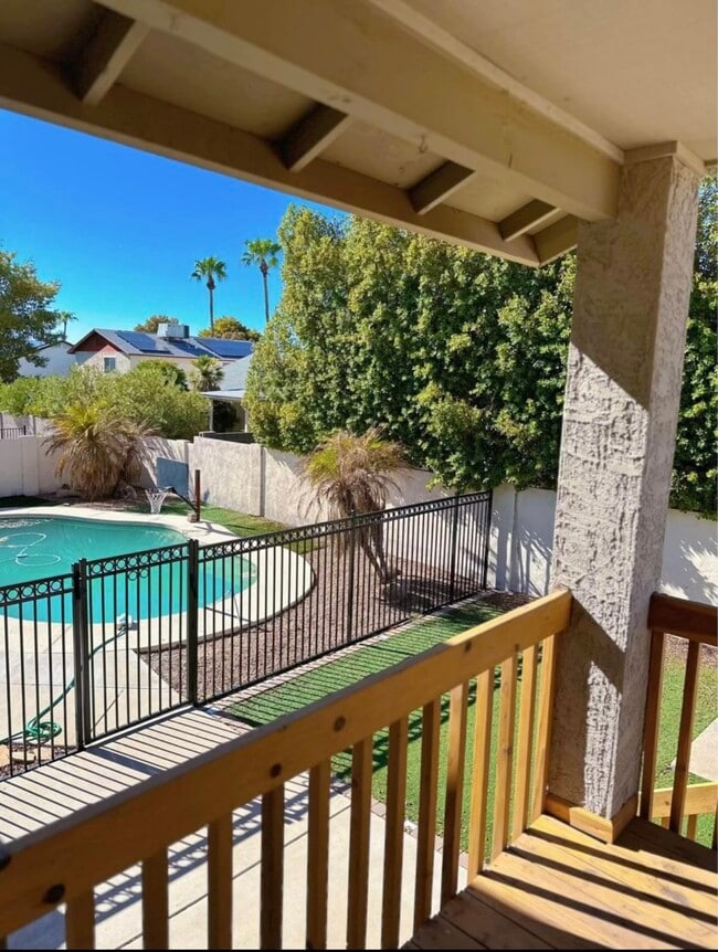 Building Photo - 5018 E Downing St