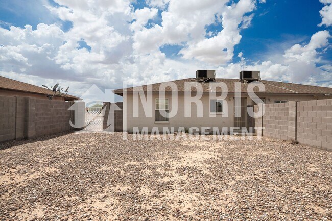 Building Photo - 10077 S Tampico Ln