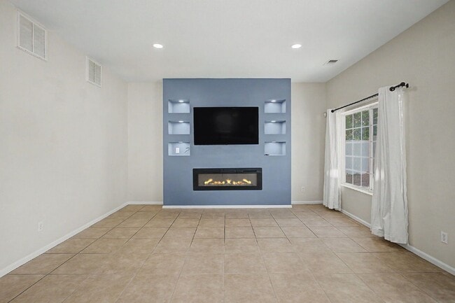 Building Photo - 21390 E 48th Pl