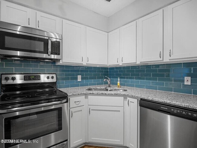 Building Photo - 9 Ponte Vedra Ct