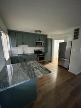 Building Photo - 8558 Willow Oak Rd