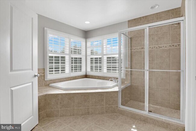 Building Photo - 41625 Broxbourne Terrace