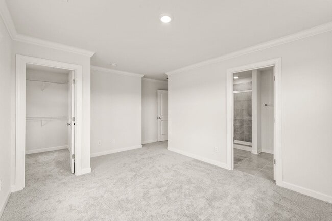 Building Photo - 7136 Bryce Ave