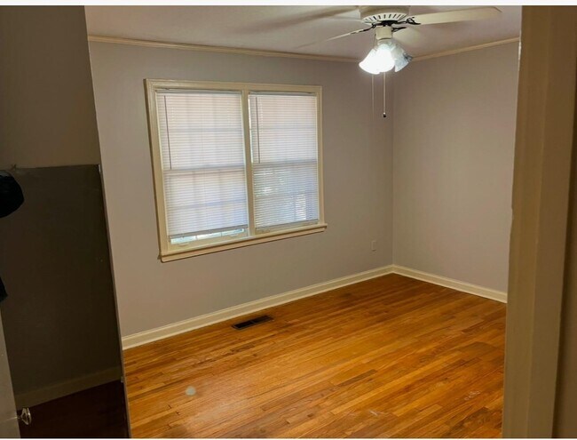 Building Photo - 779 Indian Dr