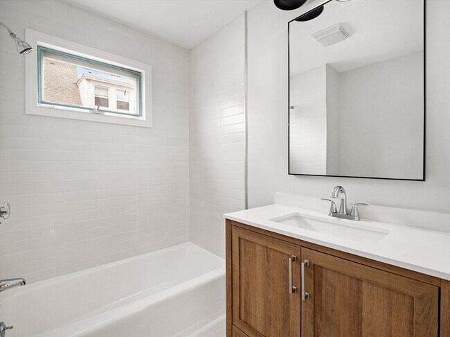 Building Photo - 149 Mountain Ave