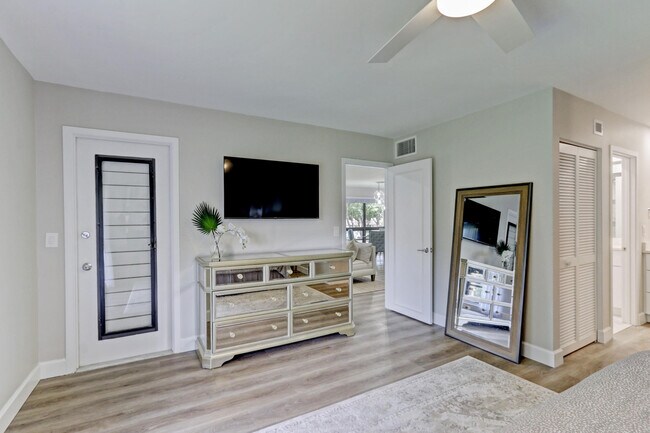 Building Photo - 206 Brackenwood Terrace