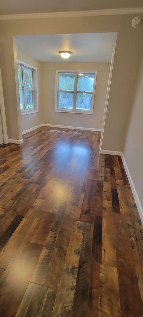 Building Photo - 2 BEDROOM 2 BATH HOME -ST. PETERSBURG - MO...