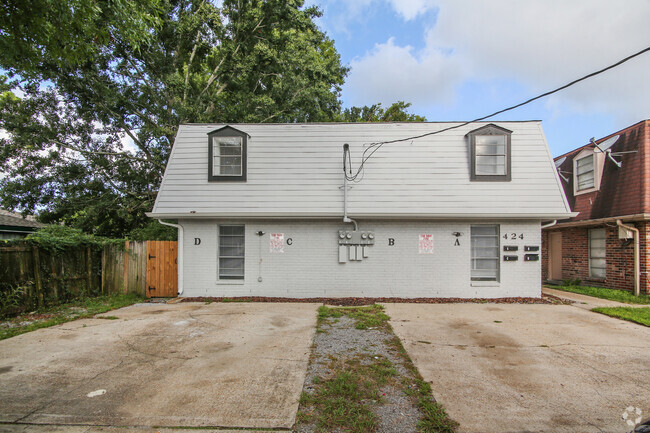 Building Photo - 424 Deckbar Ave