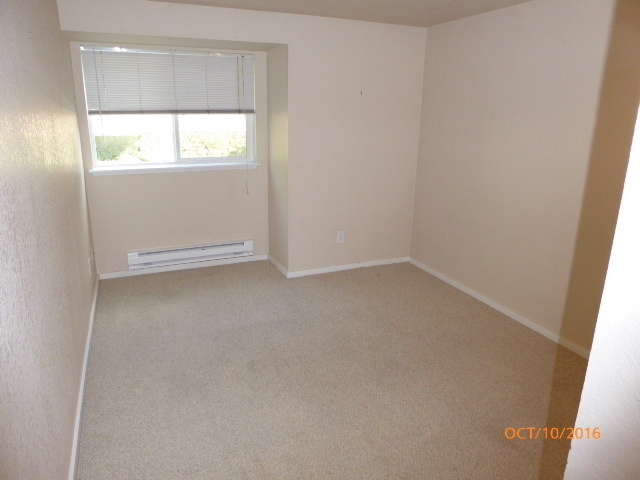 Building Photo - Charming 2 Bed 2 Bath Condo in Factoria