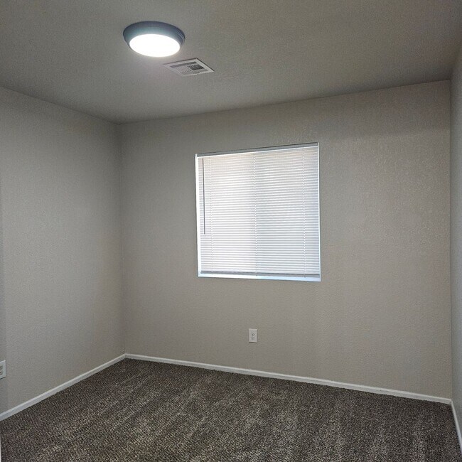 Building Photo - Remodeled 3 Bedroom Home with Solar & Landscaping Included!