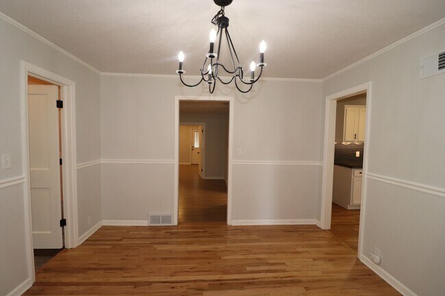 Building Photo - Gorgeous Home for Rent