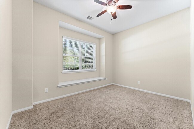 Building Photo - 235 New Harmony Trail