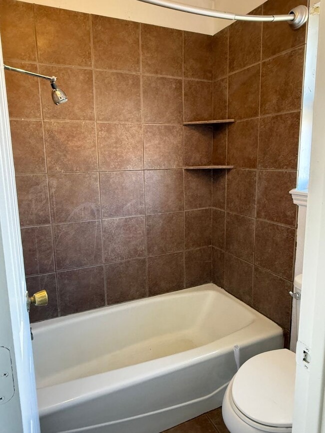 Building Photo - 2122 75th St