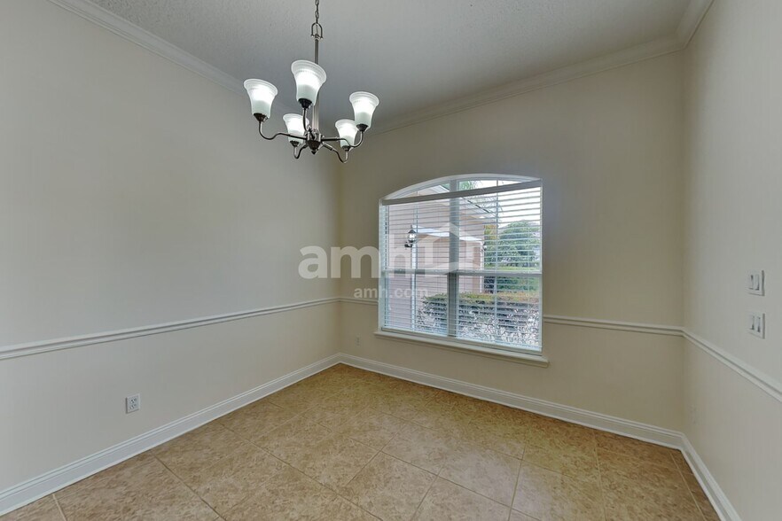 Building Photo - 604 Battersea Dr