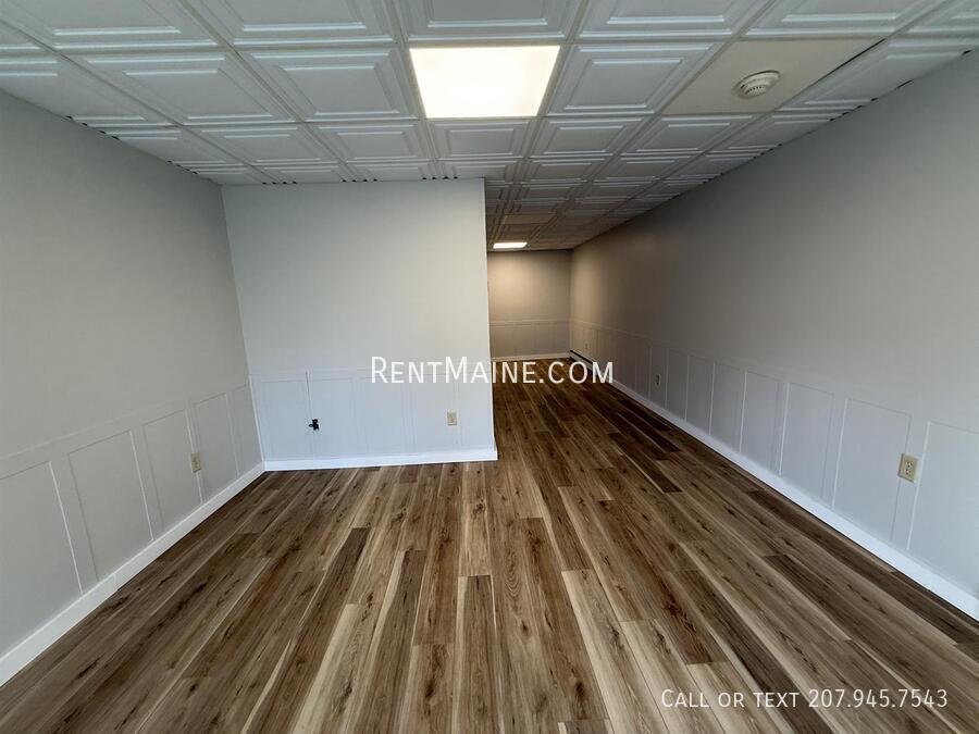 Building Photo - 35 Main St