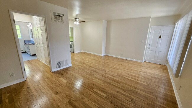 Building Photo - 4221 Los Feliz Blvd