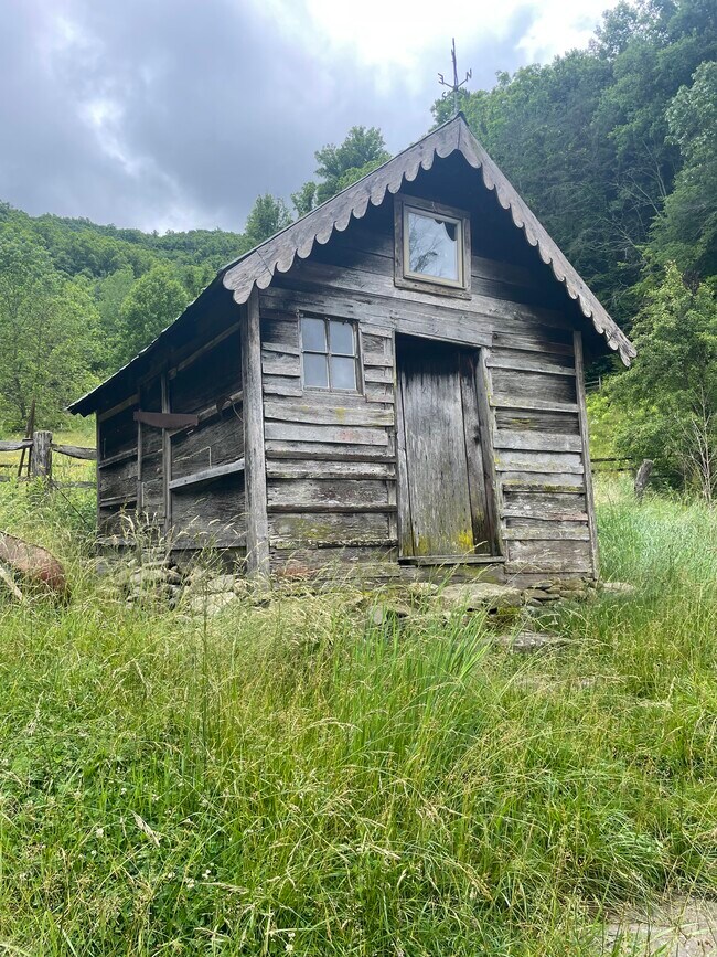 Building Photo - 1265 Barnardsville Hwy