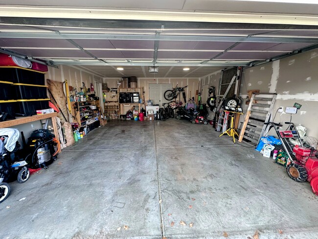 Garage - 1913 S 1325 W