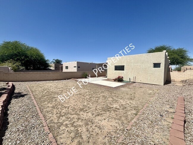 Building Photo - 3715 S Escalante Oasis Pl