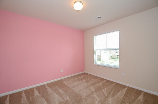 Building Photo - 14935 Vinegrove Falls Ct