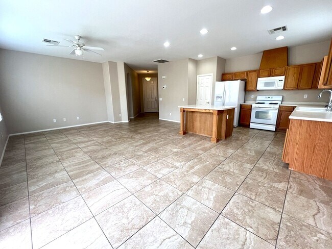 Building Photo - 1022 Pecos River Ave