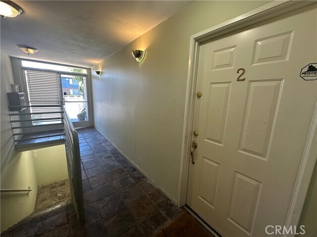 Building Photo - 13508 Moorpark St