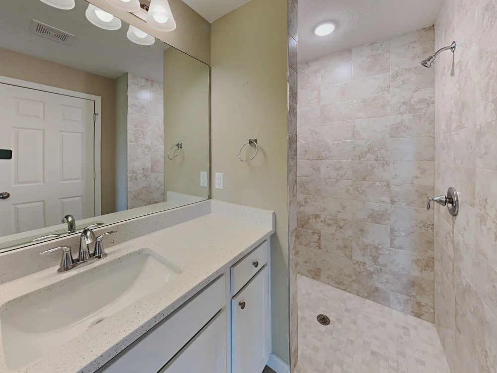 Building Photo - 311 Tandil St