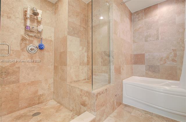 Building Photo - 300 S Biscayne Blvd