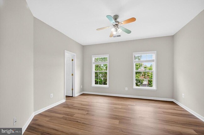 Building Photo - 42071 Pepperbush Pl