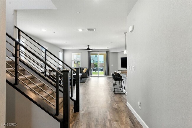 Building Photo - 3243 Avernus Ave