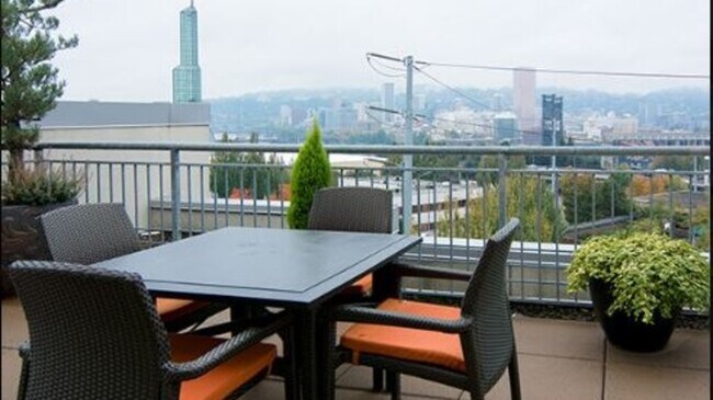 Building Photo - 1231 NE Martin Luther King Jr Blvd