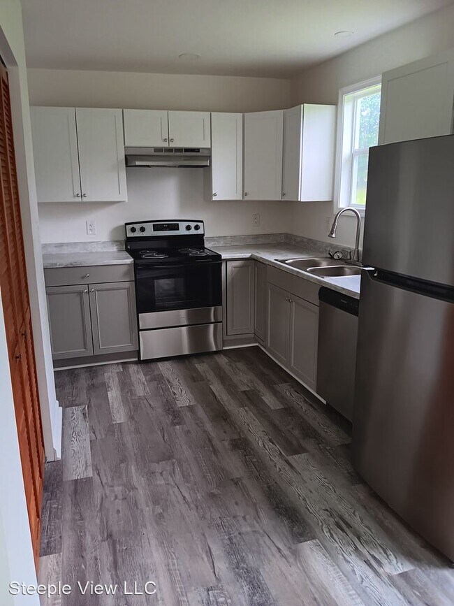 Building Photo - 3 br, 1 bath House - 545 Winifred Road