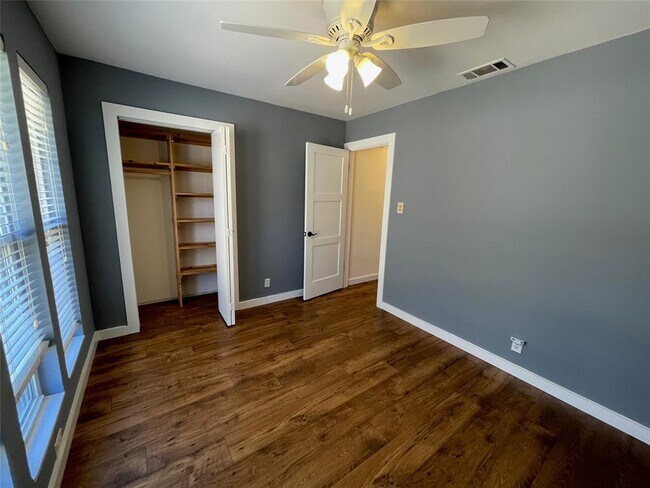 Building Photo - 11505 Murcia Dr